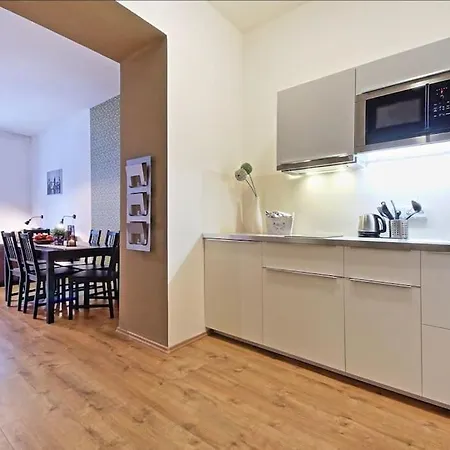 Style 60m2 - 9 Min Walk Wenceslas Sq Apartmán *